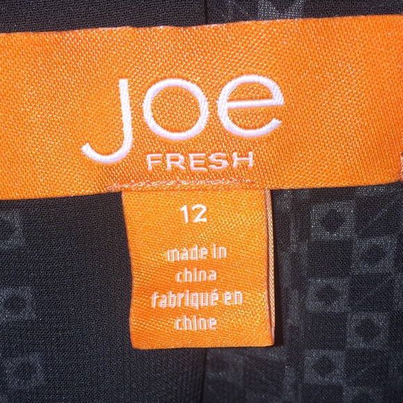 Joe Fresh silky blazer - Picture 2 of 6